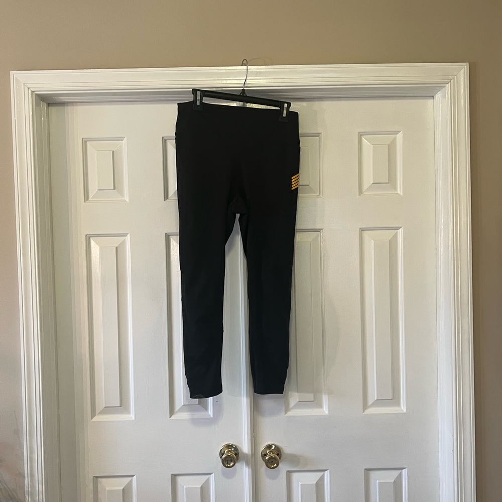 Victoria’s Secret Pink active black pants